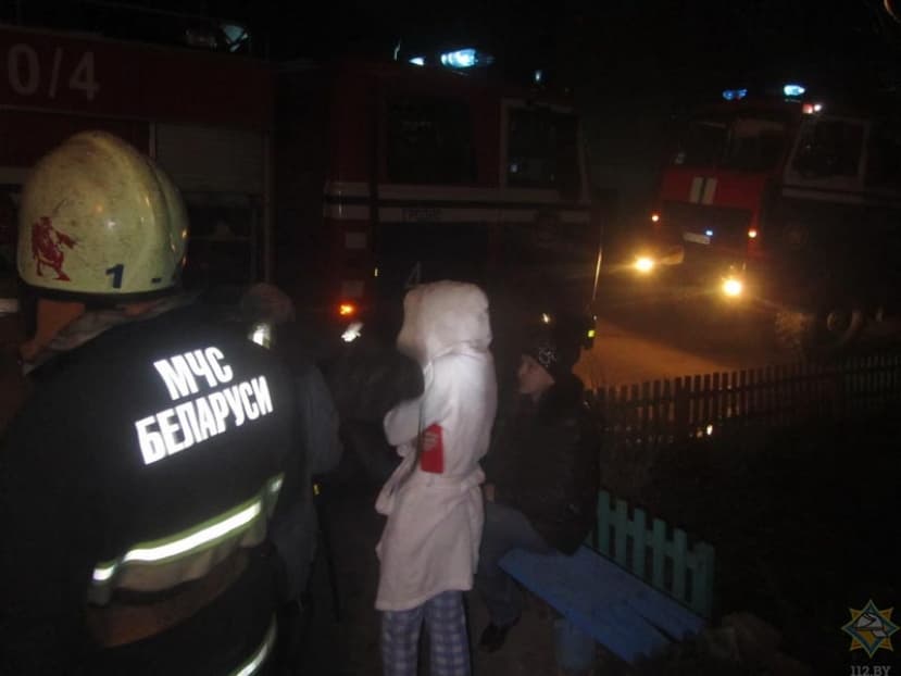 Пожар в Гродно в четырехэтажном доме - 3 человека госпитализированы, 11 эвакуировано