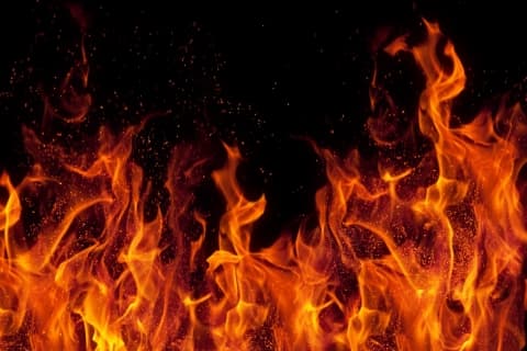 В Лидском районе на пожаре погиб хозяин дома