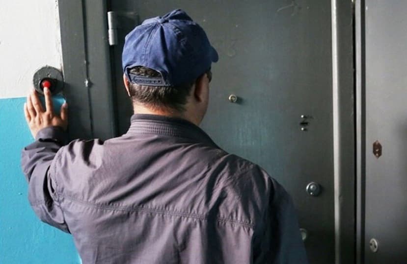 Лидчане говорят: «Они пугают взрывами и штрафами». В городе некие продавцы газовых извещателей ходят по квартирам и предлагают свой товар. Кто они такие?..