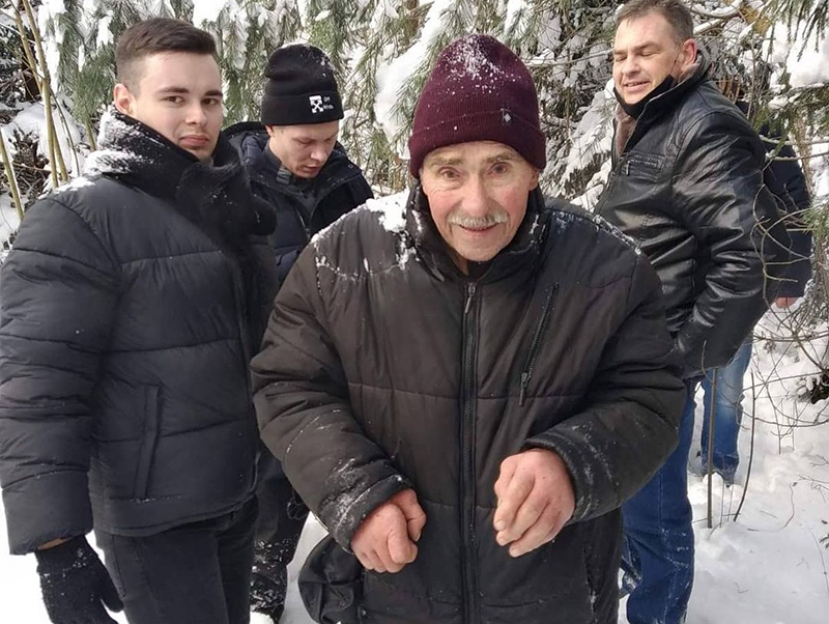 «Когда увидел нас – заулыбался». 76-летний мужчина провел в зимнем лесу 18 часов и выжил несмотря на мороз